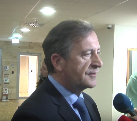 Erjavec umirja žogico v odnosih s Hrvaško