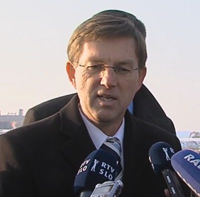 Premier Miro Cerar o razkolu v stranki SMC