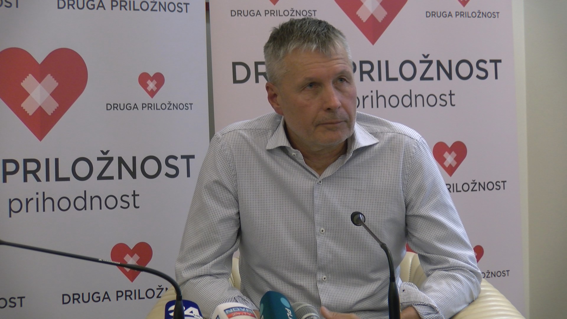 Razvpiti Bojan Požar iz gibanja “Druga priložnost, tvoja prihodnost” ustanavlja stranko