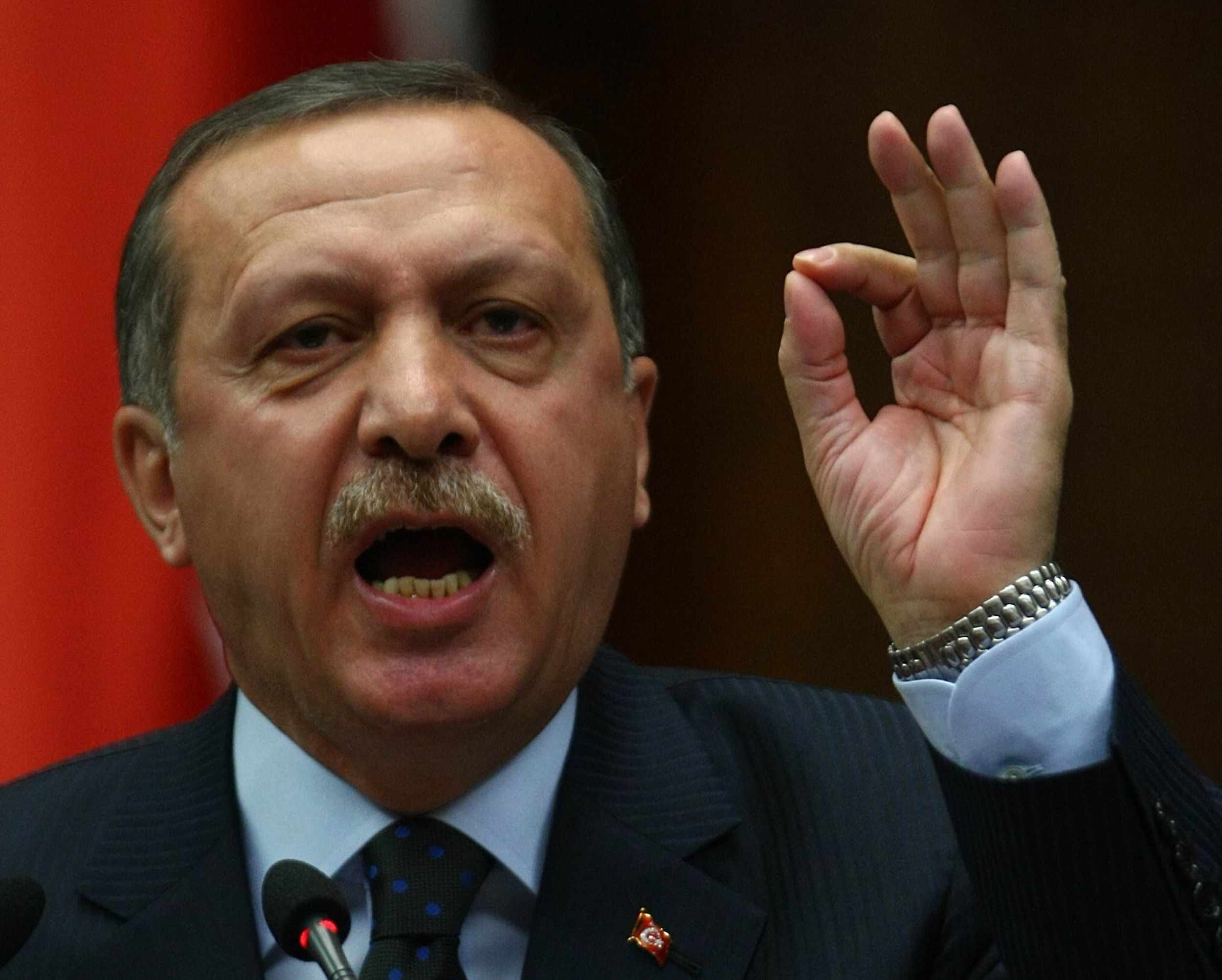 Erdogan vrača udarec Trumpu: Turčija bo bojkotirala vse elektronske proizvode iz ZDA!