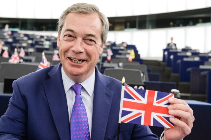 Idejni oče Brexita Nigel Farage: Brexit bi lahko preložili za leto dni!