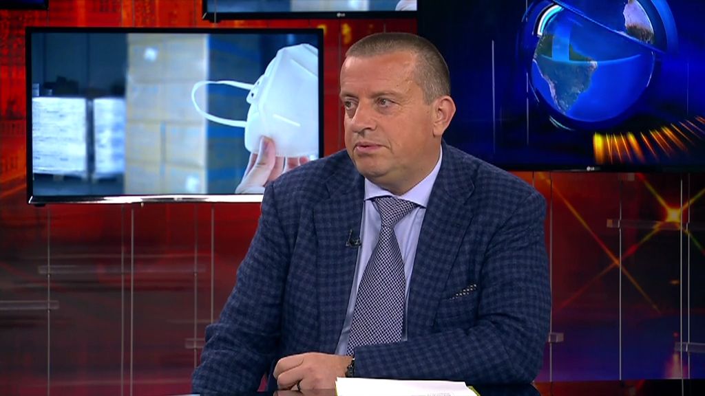 Je Joc Pečečnik povedal preveč in s tem obremenil Mateja Tonina? Pečečnik: “Poklical me je minister za obrambo Matej Tonin in prosil, da pomagam, saj na področju dobave zaščitne opreme vlada panika” – Je Tonin klical tudi podjetje Acron, kjer je zaposlena njegova mama?