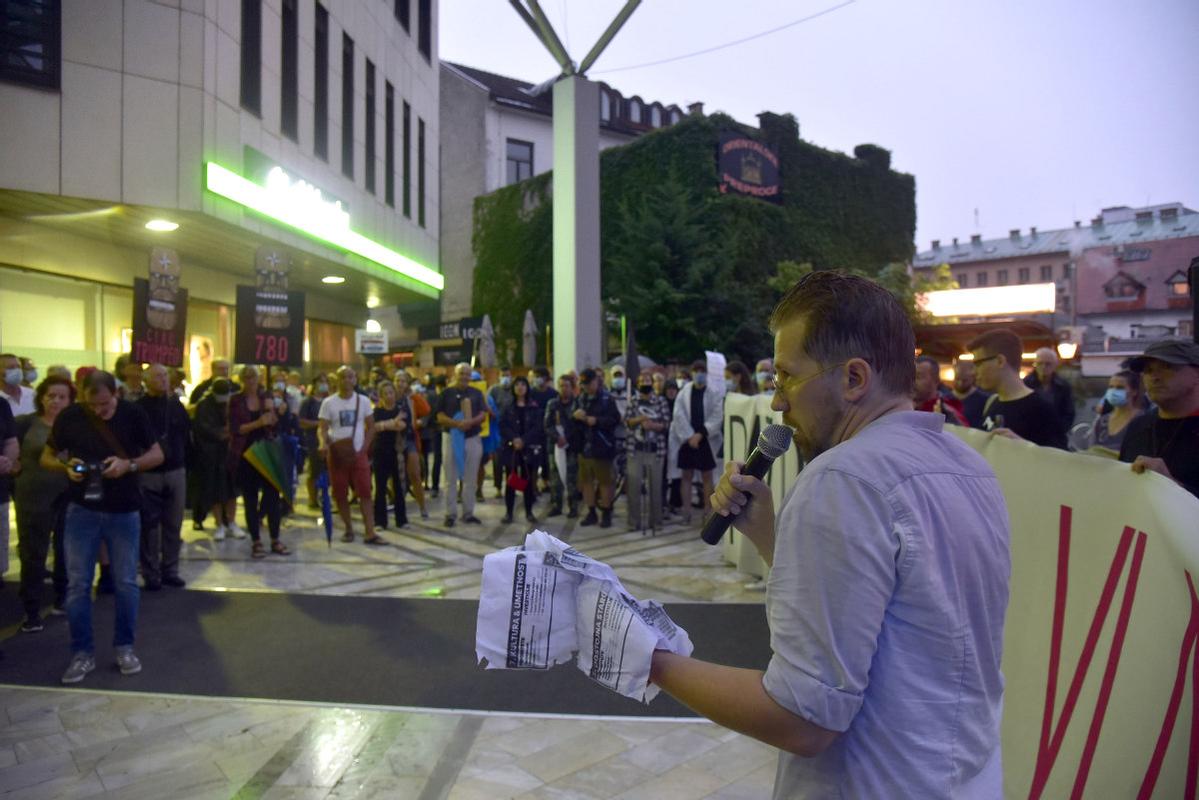 (VIDEO) 16. protest proti “avtoritarnim, fašistoidnim in militarističnim” politikam